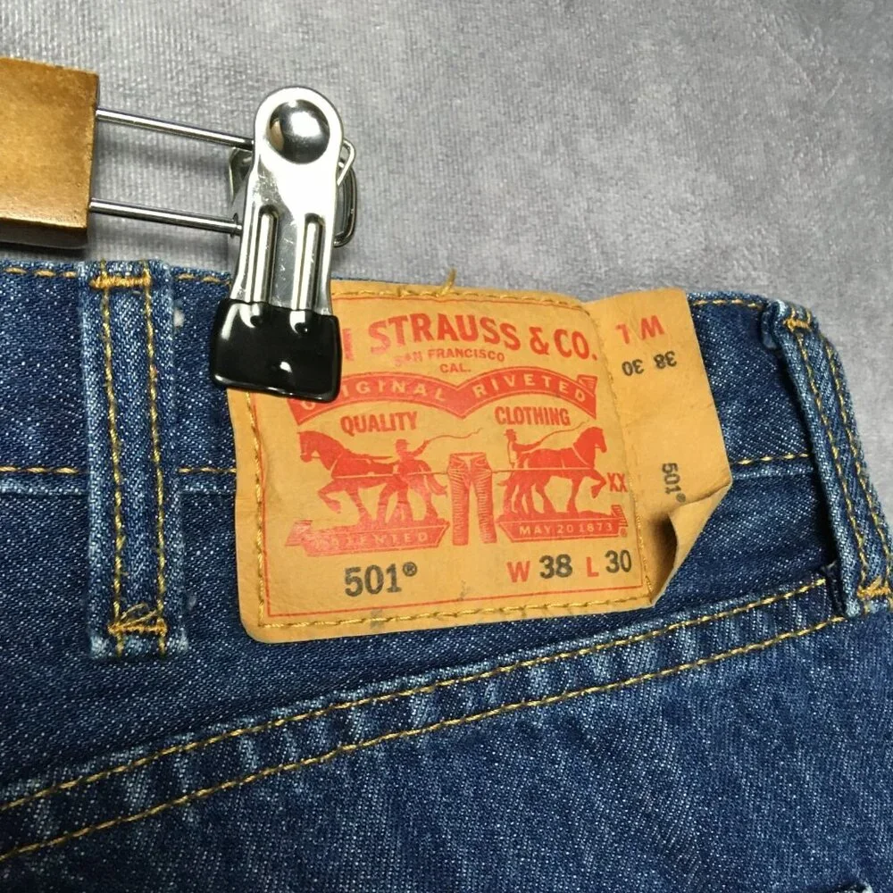 Levis Mens 501 Original Fit Blue Jeans size 38x30 Button Fly Cotton Denim Copper